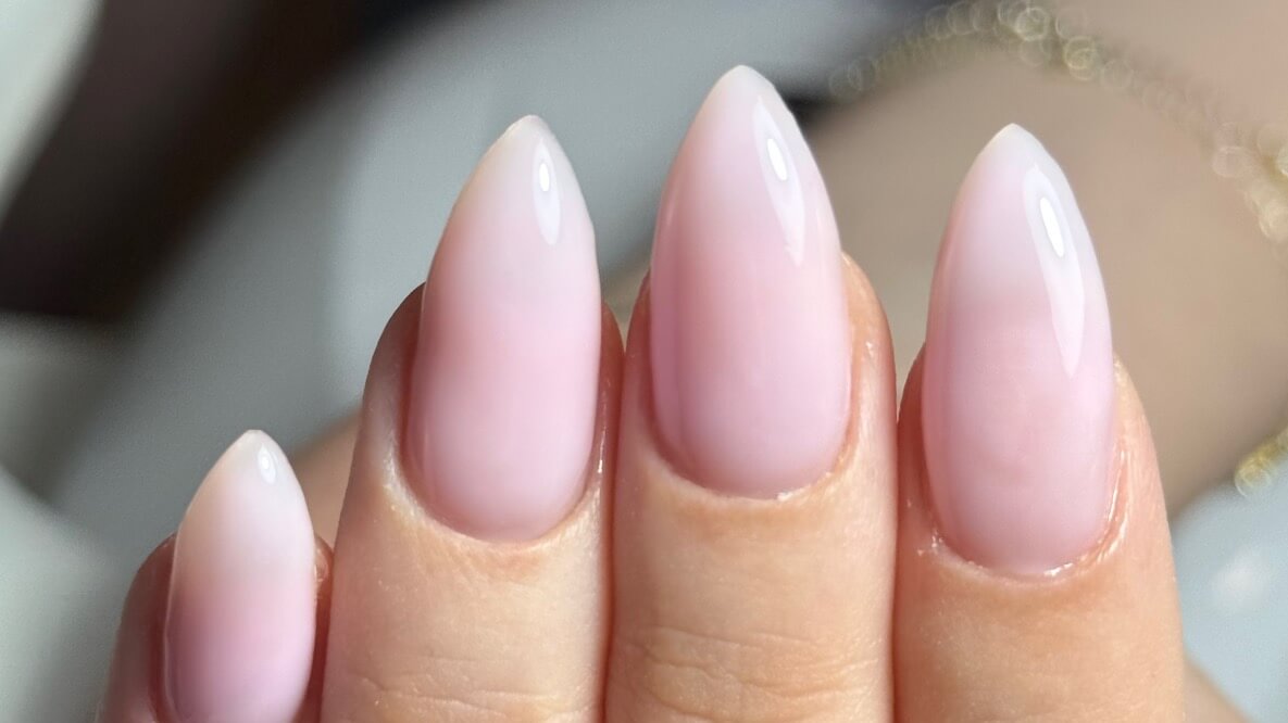 Romi Apel Nails