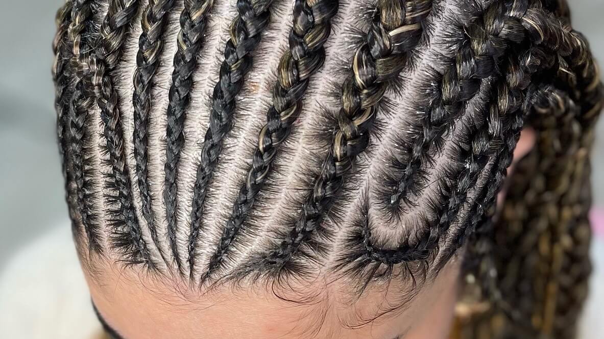 -קליעת צמות - Shalhevet braids