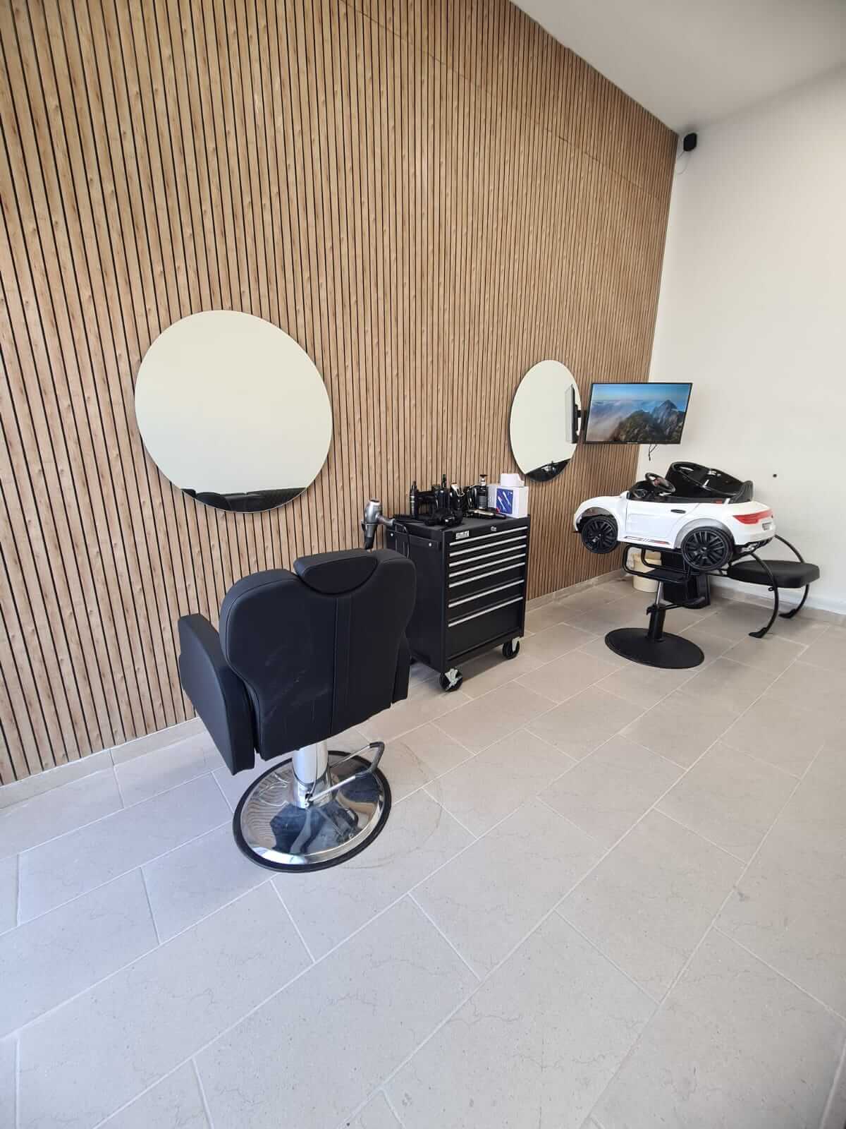 המספרה של משה