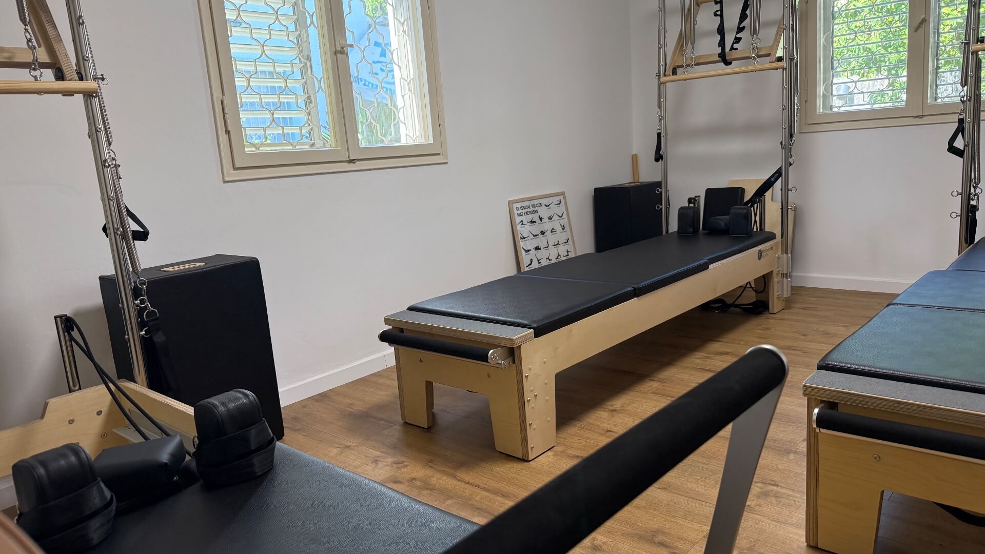 Lune Pilates - סטודיו לפילאטיס מכשירים - לון פילאטיס