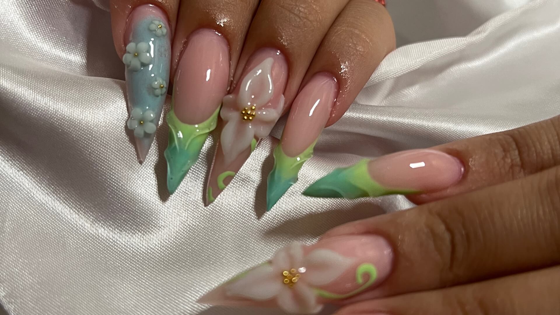 Rotem Saria Nails