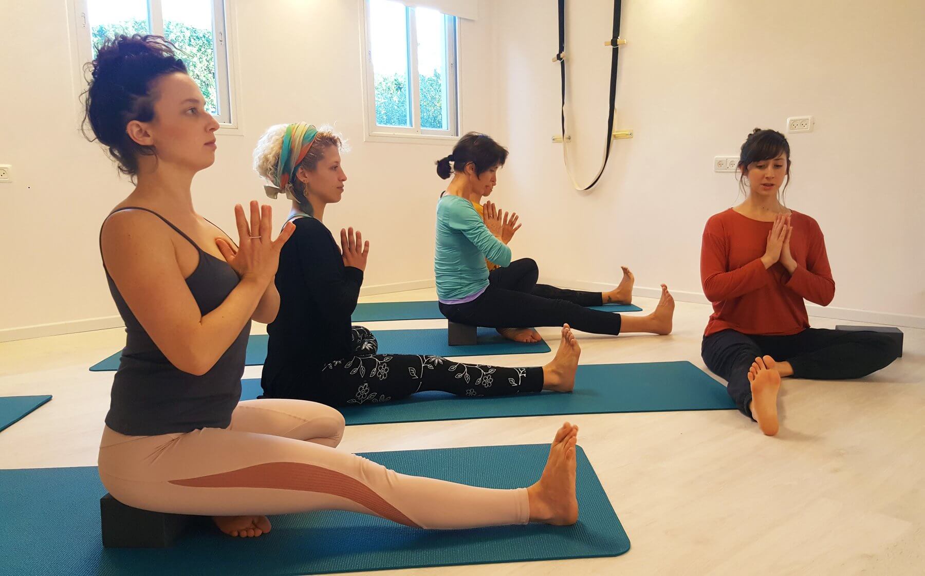 טלי יוגה ותרפיה