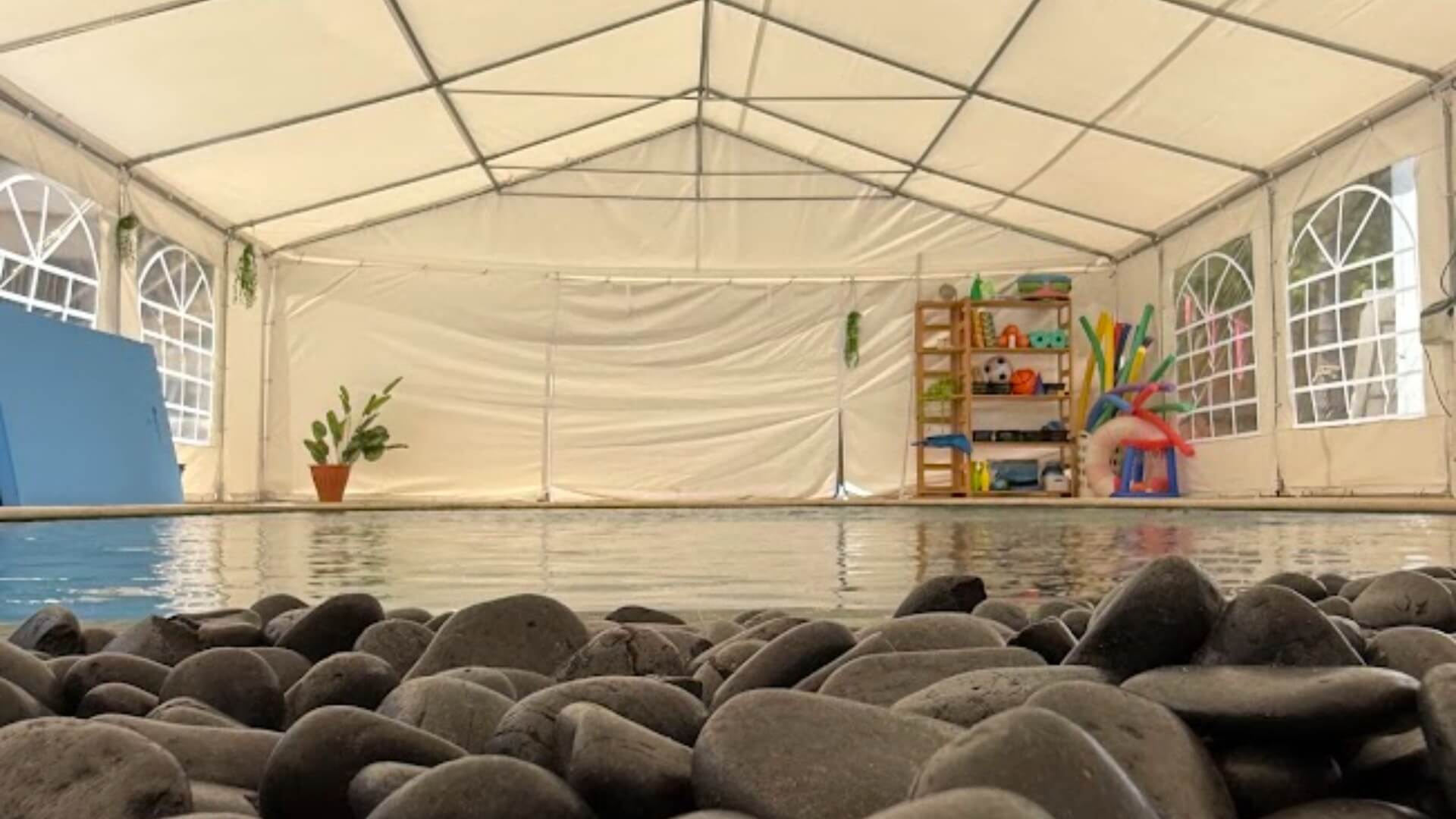 השונית - שחיית תינוקות ופעוטות במושב ינוב