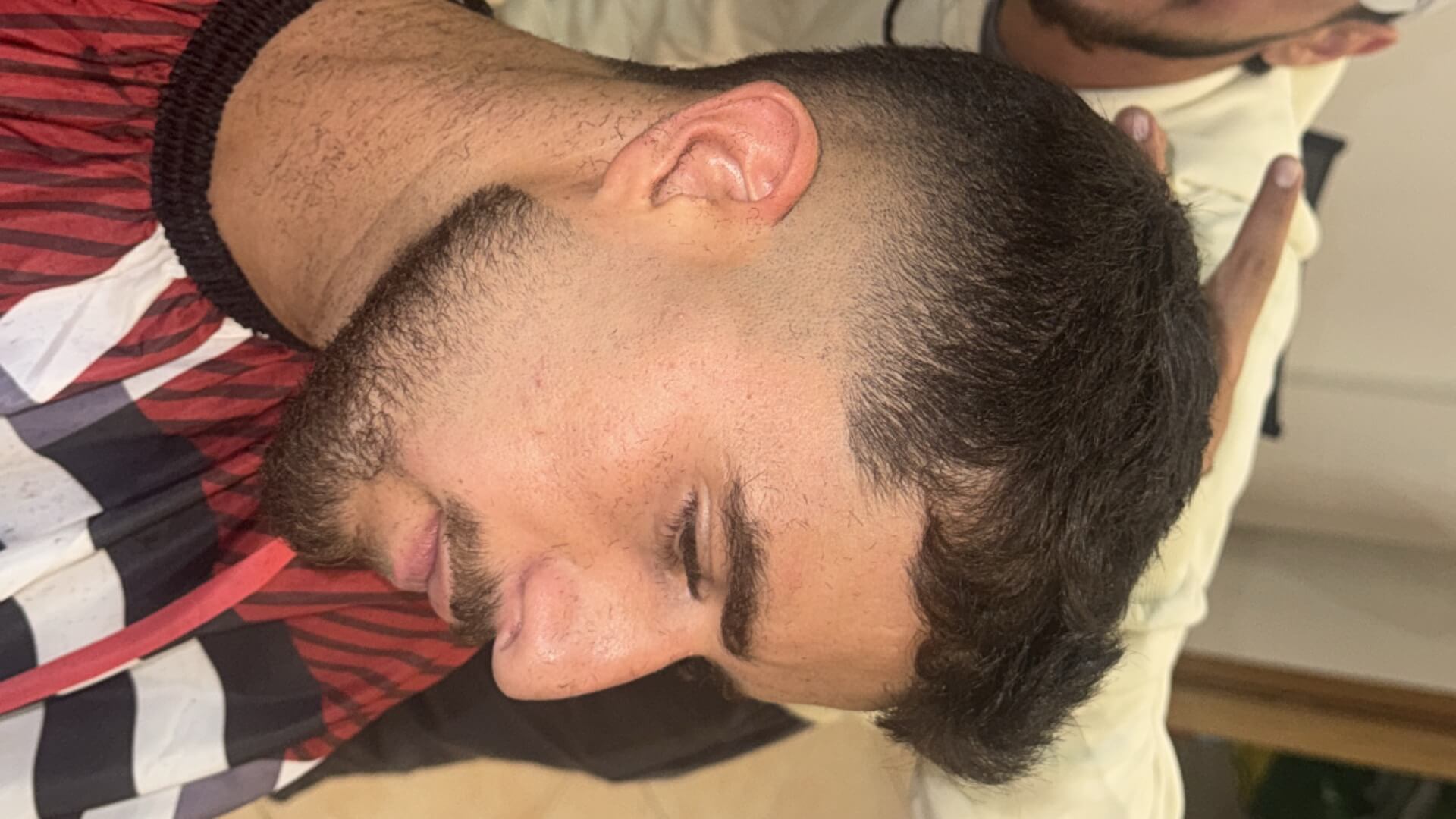 lee | בן עיצוב שיער