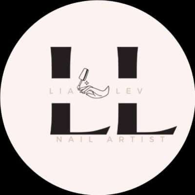 Lia Lev nails | lee