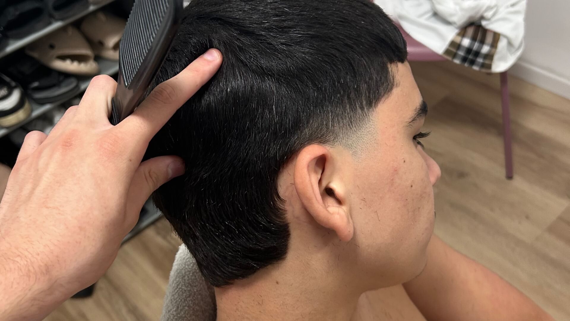 | Barber ספר גברים