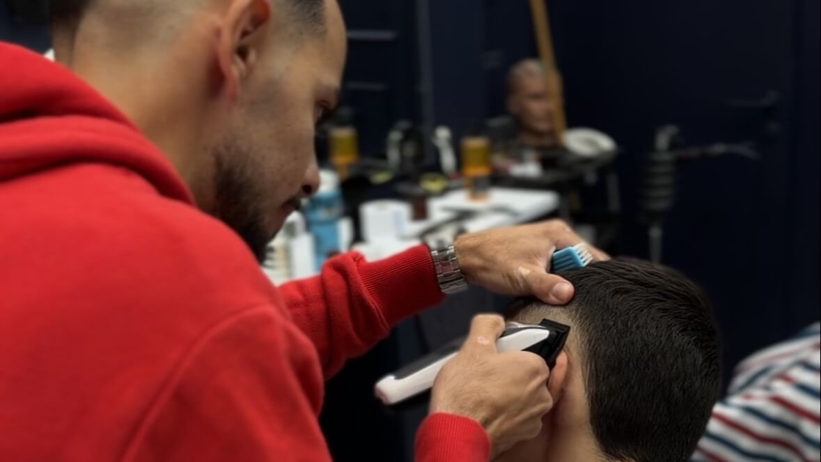 שלומי אוחיון ״המספרה״