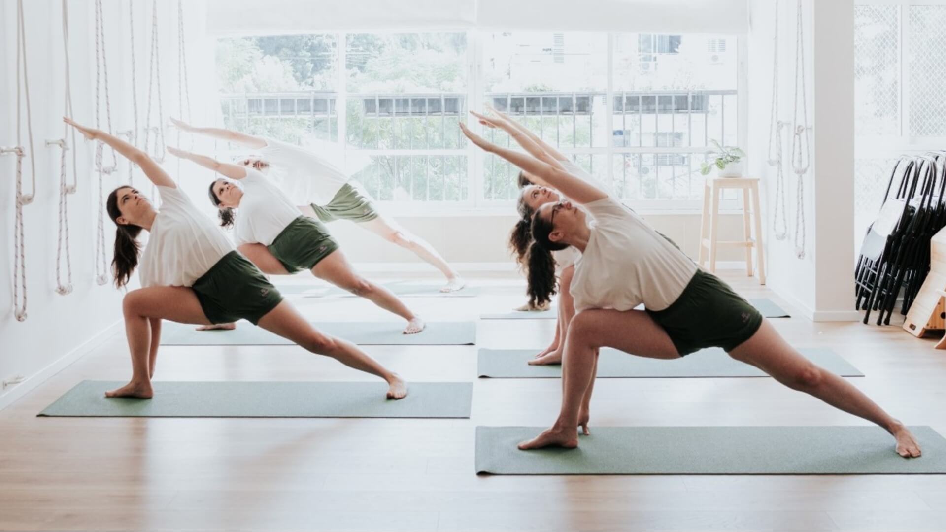  | אורה יוגה Ora Yoga
