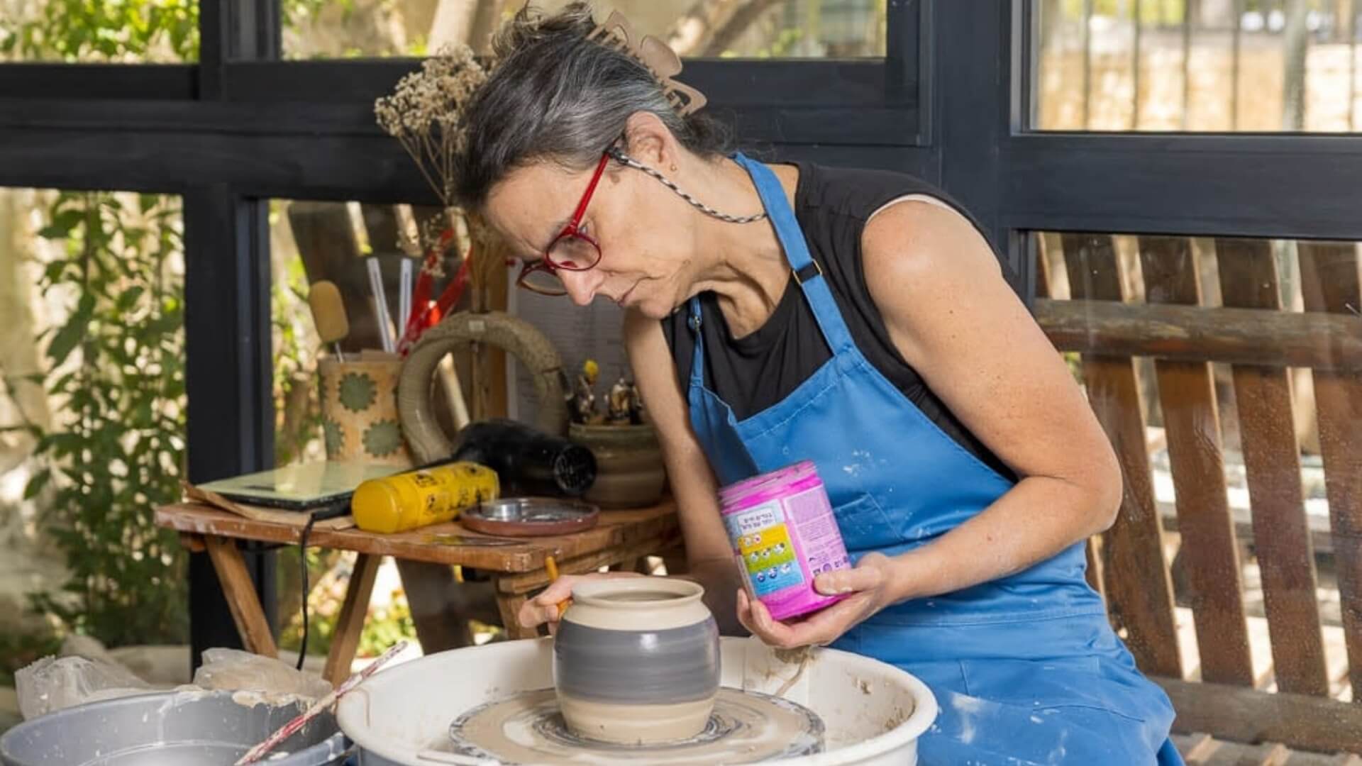 | הסטודיו של אירית