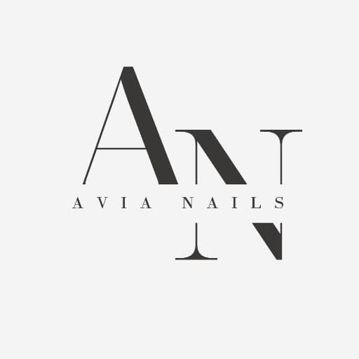 Avia Nails  | Lee