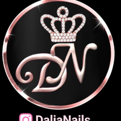 Dalia nails | lee