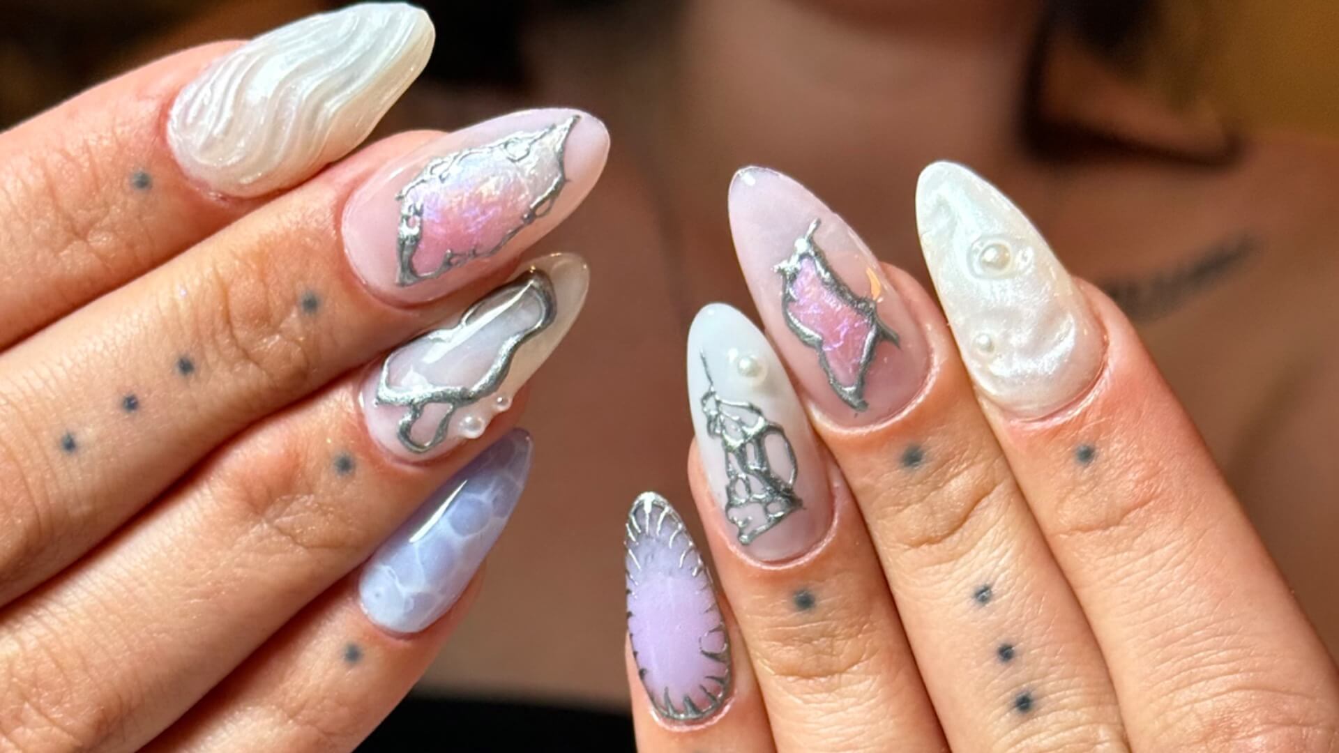 Street cat nails
