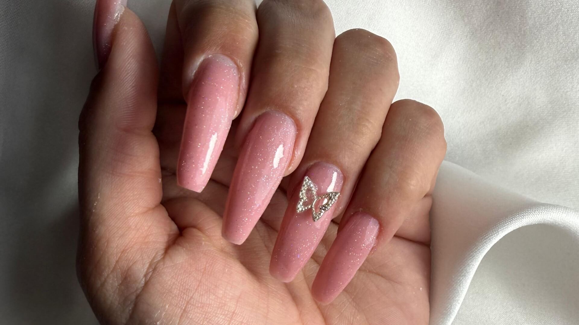 | Bar cosmetics
