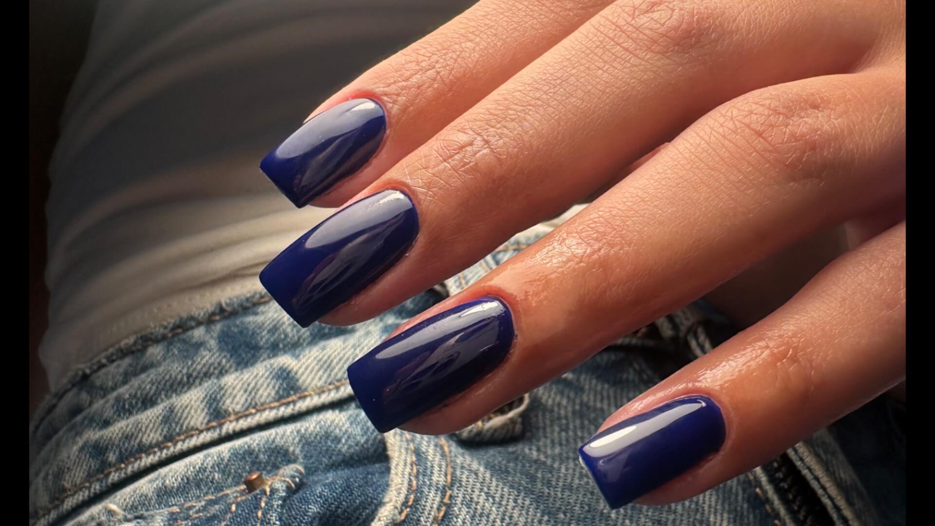 Luna nails