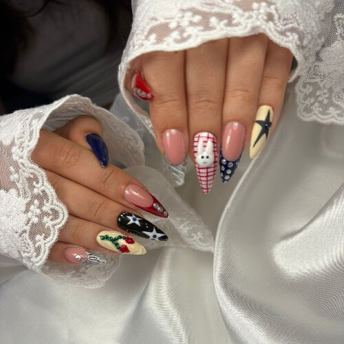 Mayka nails lash | lee